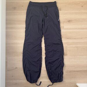 lululemon athletica Dance Studio Mid-Rise Lined Pant  Regular size 6.  Purple.